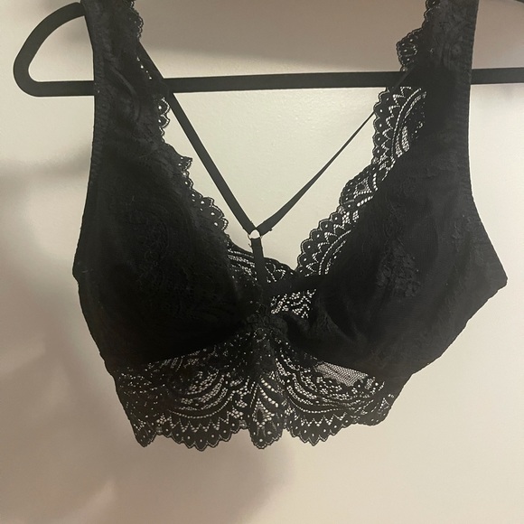 Lace crop bralette top - Picture 13 of 14